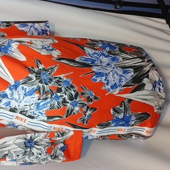 BRAND NEW WITH THE TAGS nike bodycon floral logo dress size medium - Picture 6 of 11